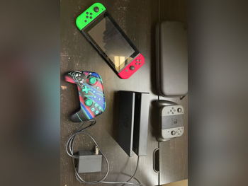 Video Games Consoles - Nintendo  - Switch  - 512 GB  -Included Controllers: 3