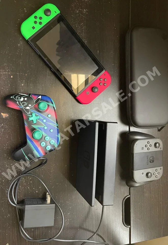 Video Games Consoles - Nintendo - Switch - 512 GB -Included Controllers: 3