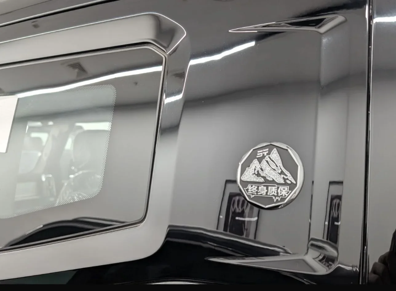 جيتور  تي 2  سي-دي ام  2025  اوتوماتيك  200 كم  4 سلندر  دفع رباعي  اس يو في  أسود