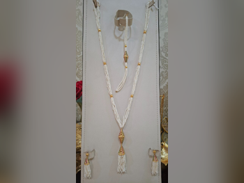 Gold Half Set  Bahrain  Woman  By Item ( Designers )  19.3 Gram  Nature  Yellow Gold  21k