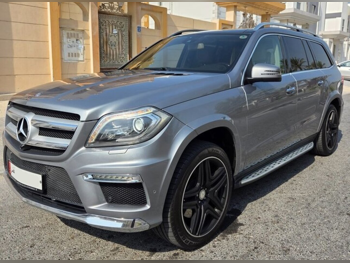 Mercedes-Benz  GL  500  2016  Automatic  129,000 Km  8 Cylinder  Four Wheel Drive (4WD)  SUV  Gray