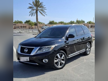 Nissan  Pathfinder  Platinum  2013  Automatic  155,000 Km  6 Cylinder  Four Wheel Drive (4WD)  SUV  Black