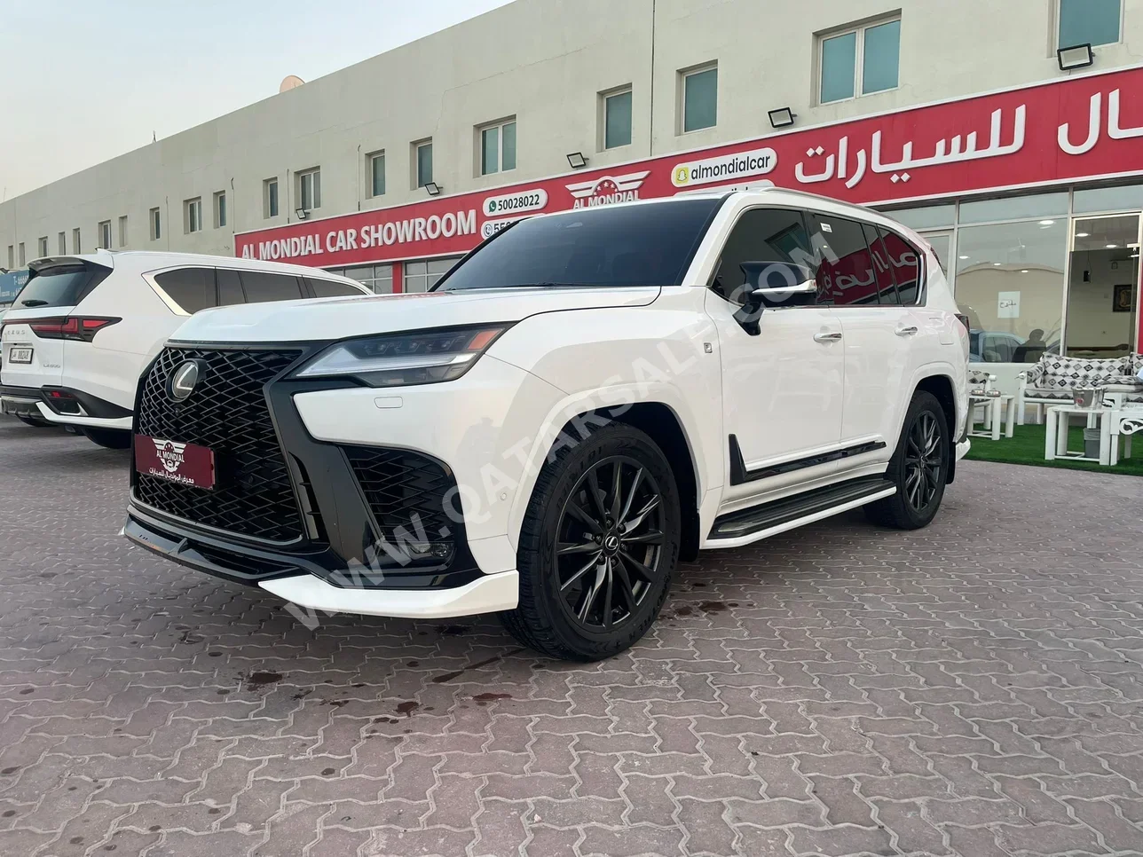 Lexus  LX  700 h  2025  Automatic  12,000 Km  6 Cylinder  Four Wheel Drive (4WD)  SUV  White  With Warranty