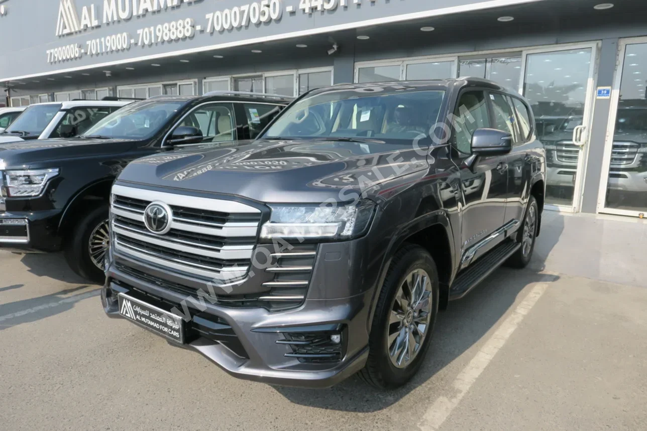 Toyota  Land Cruiser  GXR  2025  Automatic  0 Km  6 Cylinder  Four Wheel Drive (4WD)  SUV  Gray  With Warranty