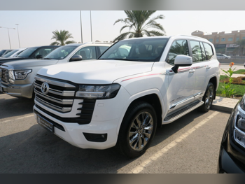 تويوتا  لاند كروزر  جي اكس ار  2025  اوتوماتيك  0 كم  6 سلندر  دفع رباعي  اس يو في  أبيض  تحت الضمان