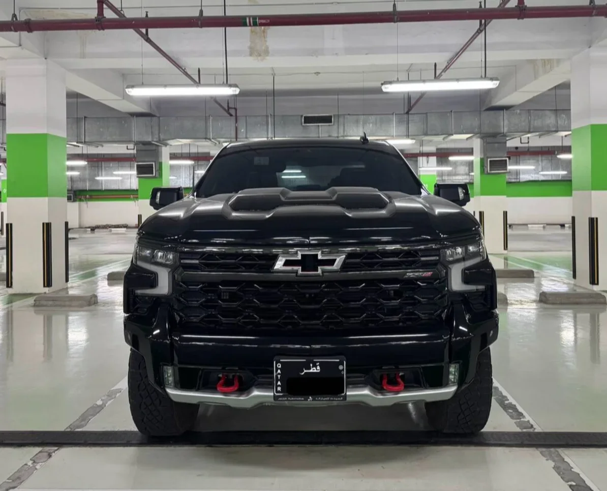 شفروليه سلفرادو زد ار 2 2023 اوتوماتيك 52,000 كم 8 سلندر دفع رباعي بيكب أسود تحت الضمان