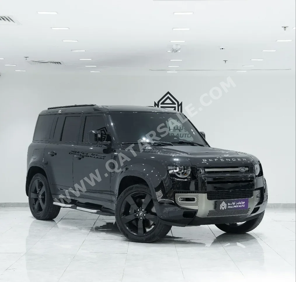 Land Rover  Defender  110 HSE  2025  Automatic  16,000 Km  6 Cylinder  Four Wheel Drive (4WD)  SUV  Black  With Warranty