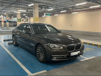 بي ام دبليو  الفئة - السابعة  730 Li  2014  اوتوماتيك  175,000 كم  6 سلندر  دفع خلفي  سيدان  بني