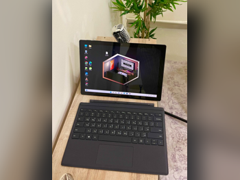 أجهزة الكمبيوتر المحمولة مايكروسوفت - سرفيس برو 8 - أسود - ويندوز 11 - انتيل - كور اي 5 -الذاكرة (رام): 8 جيجابابت