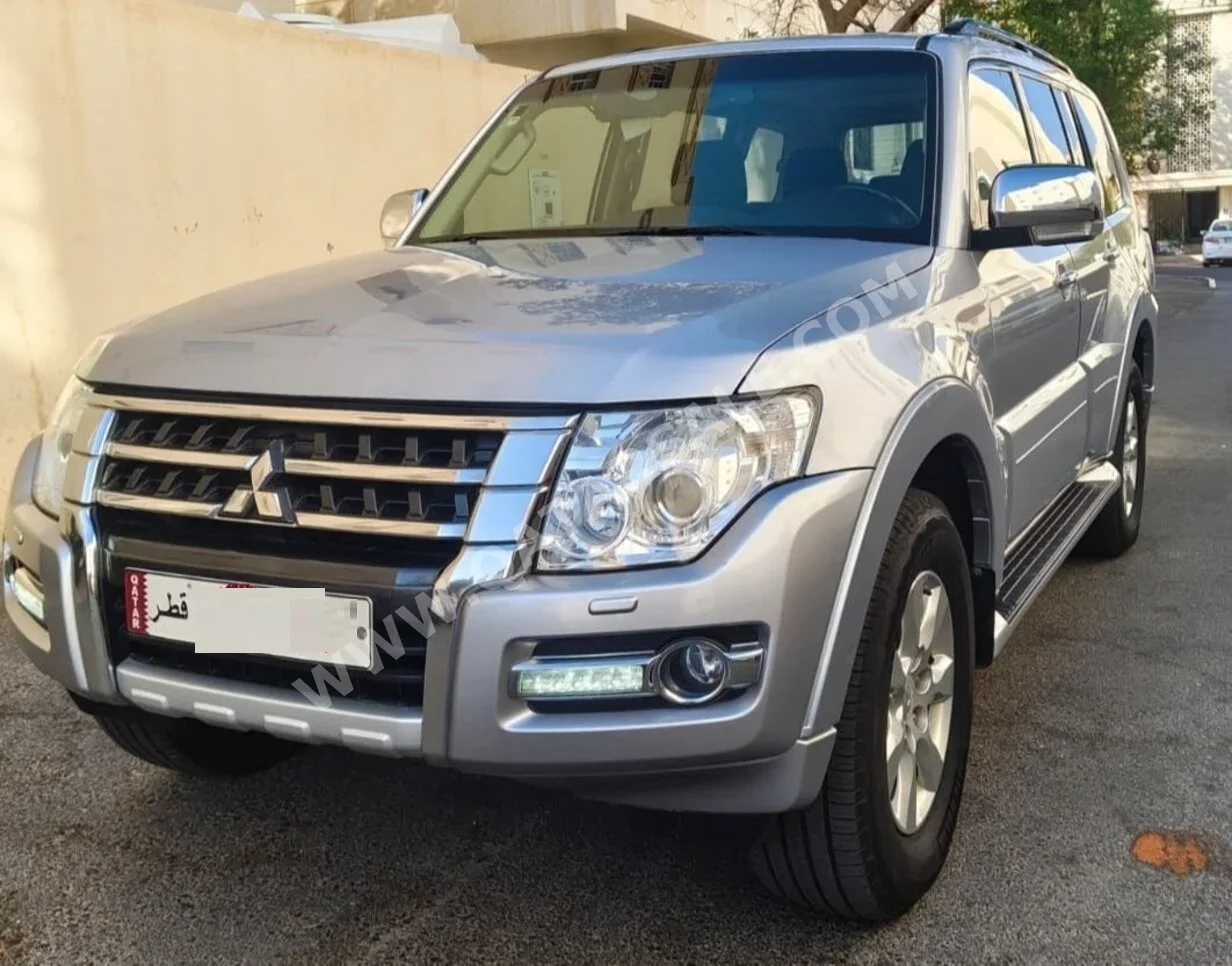 Mitsubishi  Pajero  3.5  2017  Automatic  98,850 Km  6 Cylinder  Four Wheel Drive (4WD)  SUV  Silver