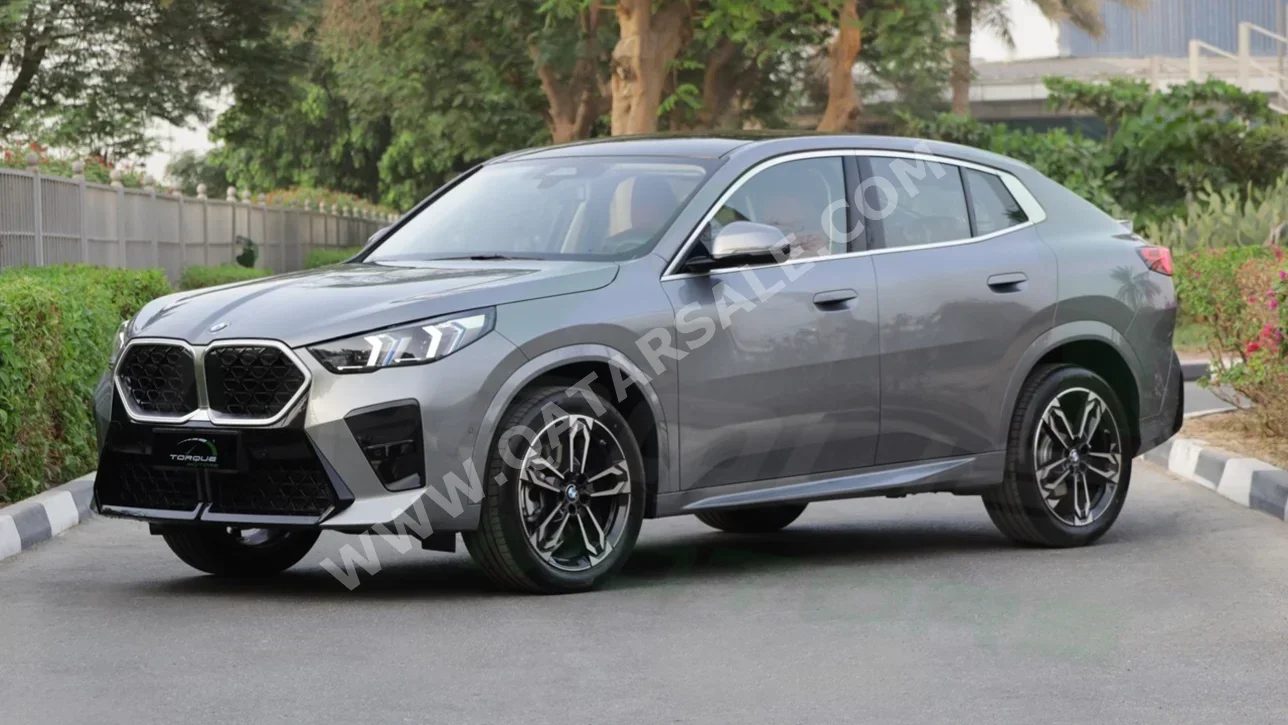 بي ام دبليو الفئة - اكس اكس 2 ام 2025 اوتوماتيك 0 كم 4 سلندر سحب امامي اس يو في رمادي