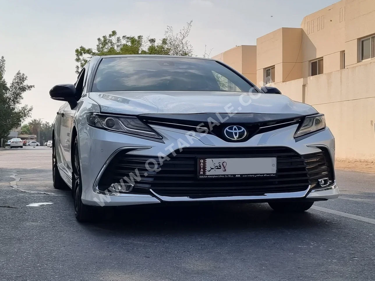 Toyota  Camry  Limited  2023  Automatic  36,000 Km  6 Cylinder  Front Wheel Drive (FWD)  Sedan  White  With Warranty