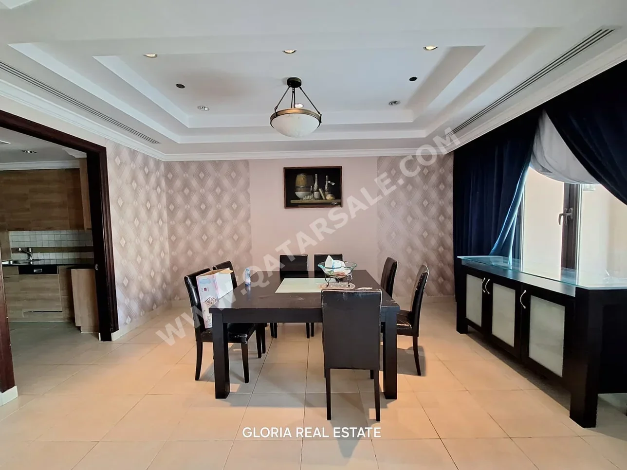 Townhouse  - Semi Furnished  - Doha  - The Pearl  - 4 Bedrooms