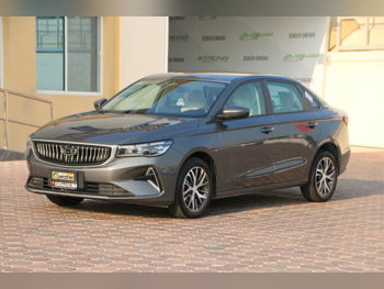 جيلي  ايمجراند  2026  اوتوماتيك  3,000 كم  4 سلندر  سحب امامي  سيدان  رمادي  تحت الضمان