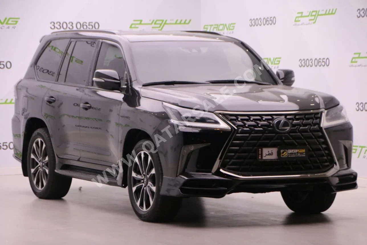 Lexus LX 570 S 2016 Automatic 260,000 Km 8 Cylinder Four Wheel Drive (4WD) SUV Black