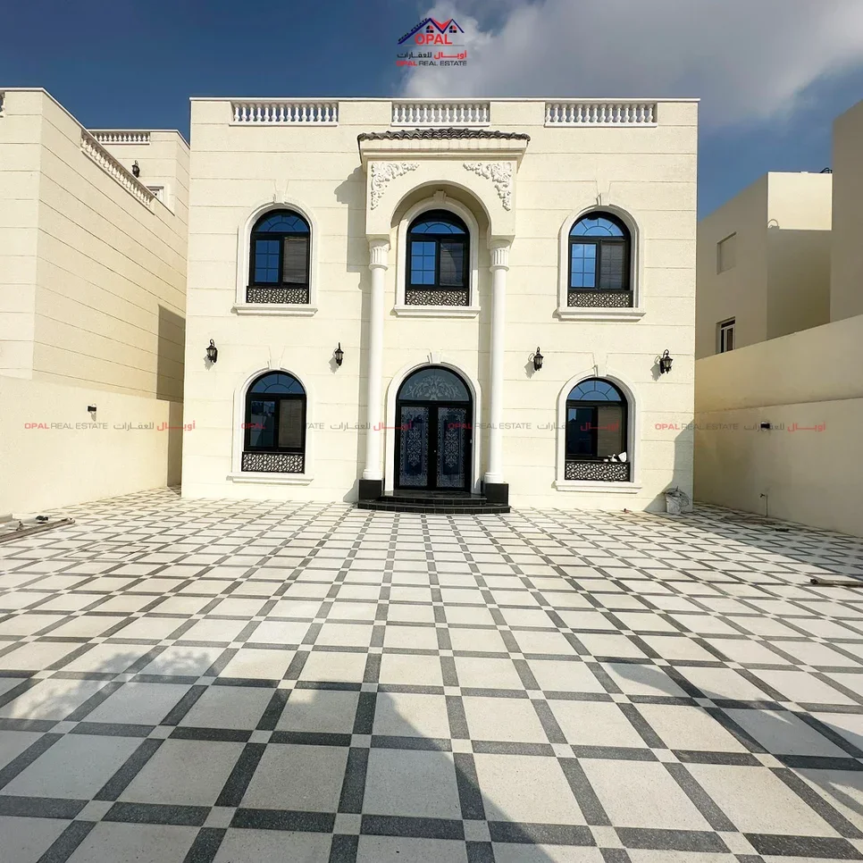 سكن عائلي - غير مفروشة - الدوحة - نعيجة - 8 غرف نوم