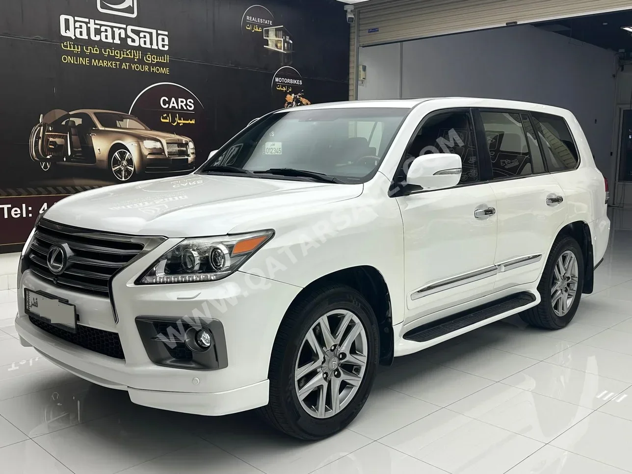 Lexus LX 570 2015 Automatic 266,000 Km 8 Cylinder Four Wheel Drive (4WD) SUV White