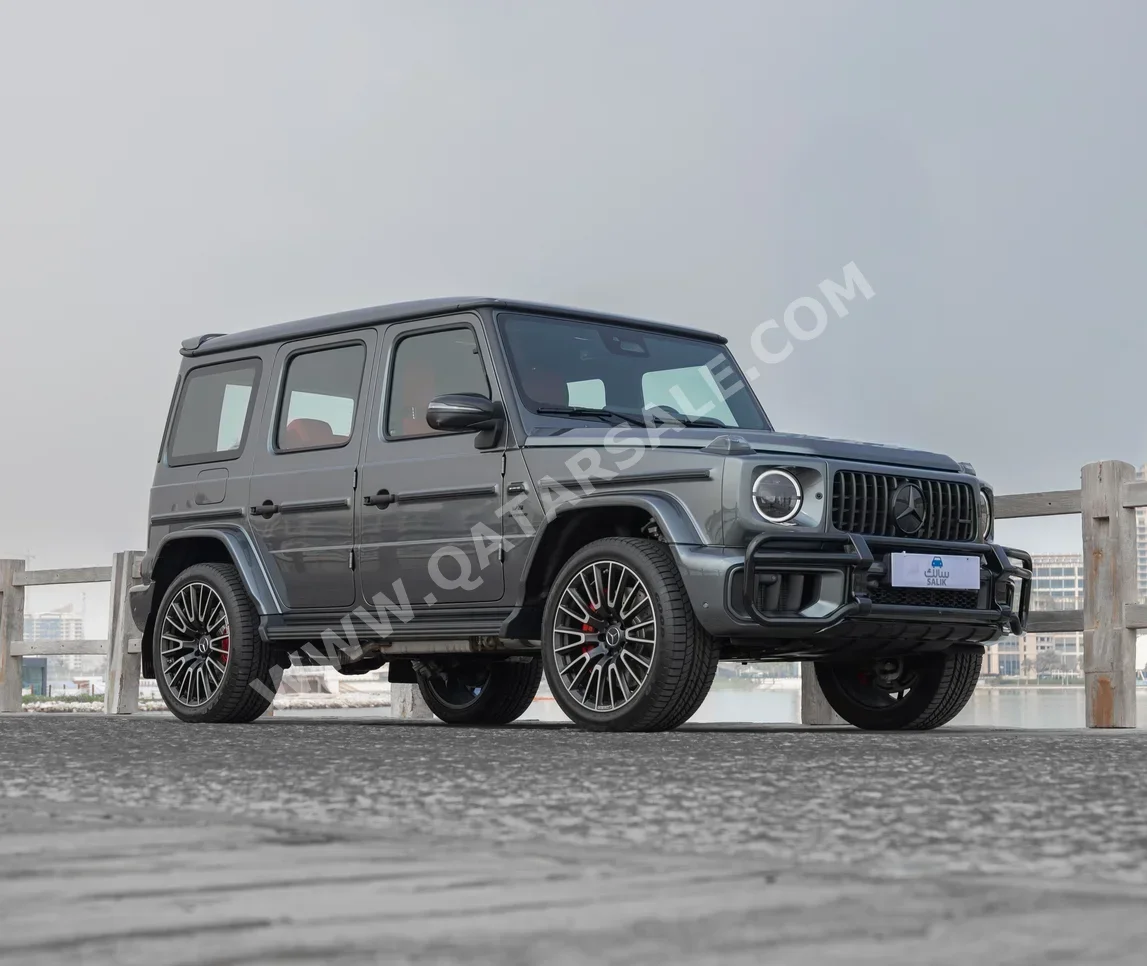 مرسيدس - بنز جي 63 اي ام جي 8 سلندر إس يو في 4 في 4 رمادي 2025