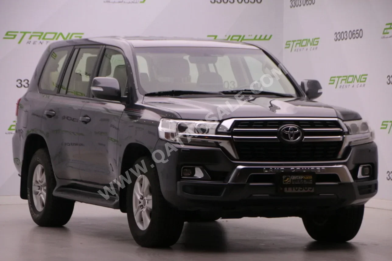 Toyota  Land Cruiser  GXR  2021  Automatic  161,000 Km  6 Cylinder  Four Wheel Drive (4WD)  SUV  Gray