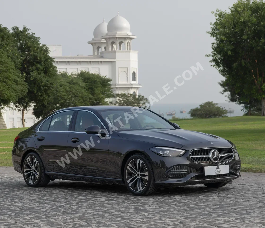 مرسيدس - بنز  200 سي  4 سلندر  سيدان  رمادي  2025