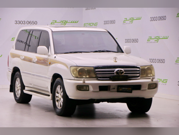 تويوتا  لاند كروزر  جي اكس ار  2006  اوتوماتيك  447,000 كم  6 سلندر  دفع رباعي  اس يو في  أبيض