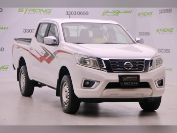 Nissan  Navara  2020  Automatic  63,000 Km  4 Cylinder  Four Wheel Drive (4WD)  Pick Up  White