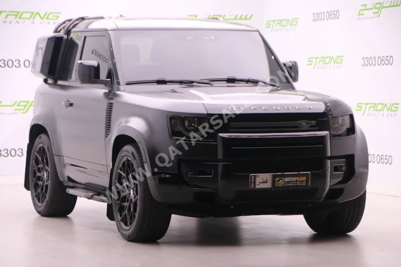 لاند روفر ديفيندر 90 اس اي 2023 اوتوماتيك 66,000 كم 4 سلندر دفع رباعي اس يو في رمادي تحت الضمان