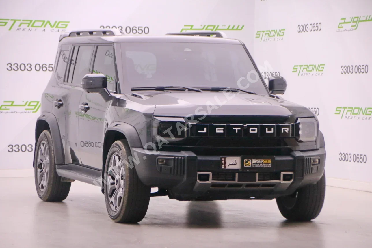 Jetour  T2  Luxury Plus  2025  Automatic  28,000 Km  4 Cylinder  Four Wheel Drive (4WD)  SUV  Black  With Warranty