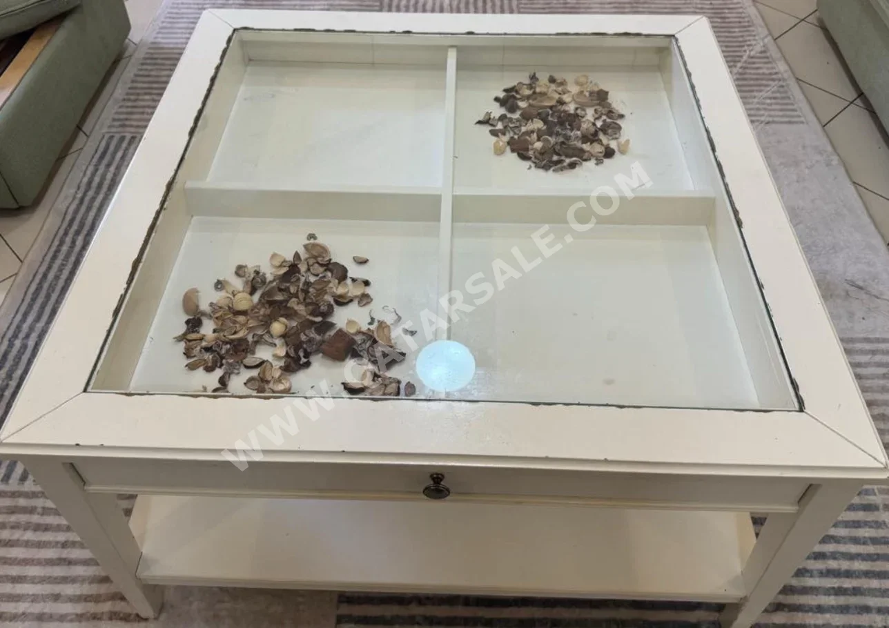 الطاولات والخزائن الجانبية منضدة القهوة  - أبيض