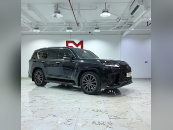 لكزس  ال اكس  600 اف سبورت  2025  اوتوماتيك  10,000 كم  6 سلندر  دفع رباعي  اس يو في  رمادي  تحت الضمان