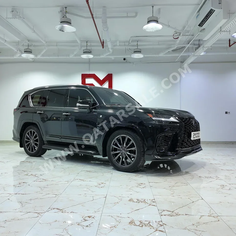 لكزس  ال اكس  600 اف سبورت  2025  اوتوماتيك  10,000 كم  6 سلندر  دفع رباعي  اس يو في  رمادي  تحت الضمان