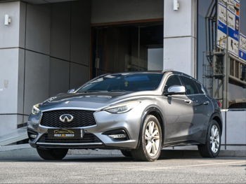 Infiniti  QX  30  2017  Automatic  140,000 Km  4 Cylinder  All Wheel Drive (AWD)  SUV  Gray