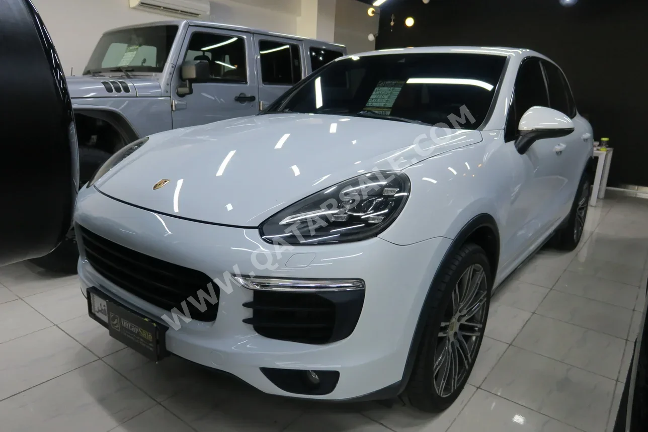 Porsche  Cayenne  S  2015  Automatic  139,000 Km  8 Cylinder  Four Wheel Drive (4WD)  SUV  White