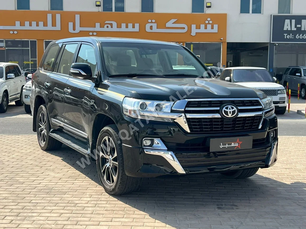 Toyota Land Cruiser VXR 2018 Automatic 194,000 Km 8 Cylinder Four Wheel Drive (4WD) SUV Black