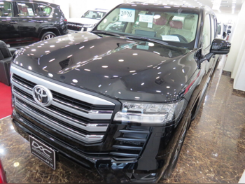 تويوتا  لاند كروزر  جي اكس ار توين توربو  2026  اوتوماتيك  0 كم  6 سلندر  دفع رباعي  اس يو في  أسود  تحت الضمان
