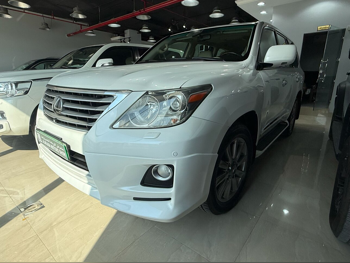 Lexus LX 570 2011 Automatic 315,000 Km 8 Cylinder Four Wheel Drive (4WD) SUV White