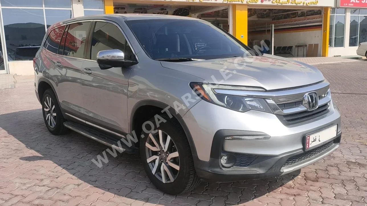 Honda  Pilot  2019  Automatic  40,000 Km  6 Cylinder  Four Wheel Drive (4WD)  SUV  Silver