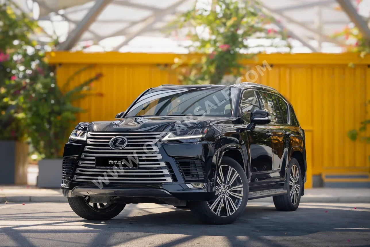 Lexus  LX  600 Luxury  2022  Automatic  27,000 Km  6 Cylinder  Four Wheel Drive (4WD)  SUV  Black  With Warranty