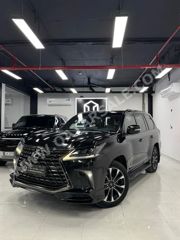 Lexus LX 570 S Black Edition 2021 Automatic 151,000 Km 8 Cylinder Four Wheel Drive (4WD) SUV Black