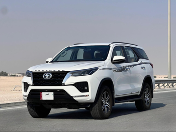 Toyota  Fortuner  TRD  2022  Automatic  112,200 Km  4 Cylinder  Four Wheel Drive (4WD)  SUV  White
