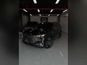 Jetour X70 Plus Luxury 2025 Automatic 3,000 Km 4 Cylinder Four Wheel Drive (4WD) SUV Black With Warranty