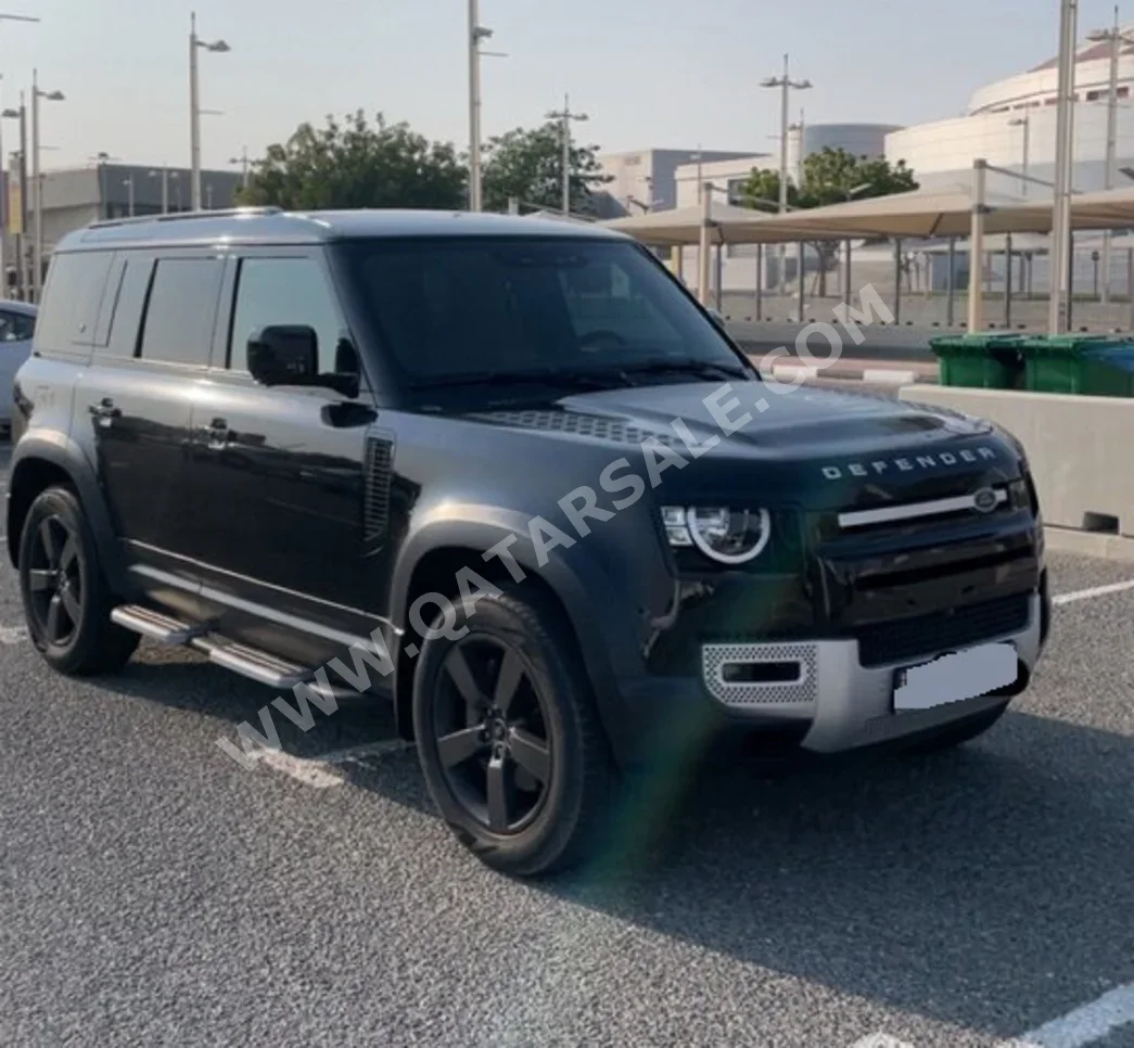 Land Rover Defender 110 SE 2023 Automatic 40,000 Km 6 Cylinder All Wheel Drive (AWD) SUV Black