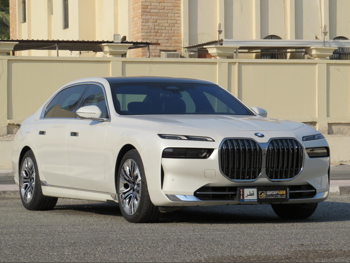 BMW 7-Series 735 i 2023 Automatic 28,000 Km 6 Cylinder Rear Wheel Drive (RWD) Sedan White With Warranty