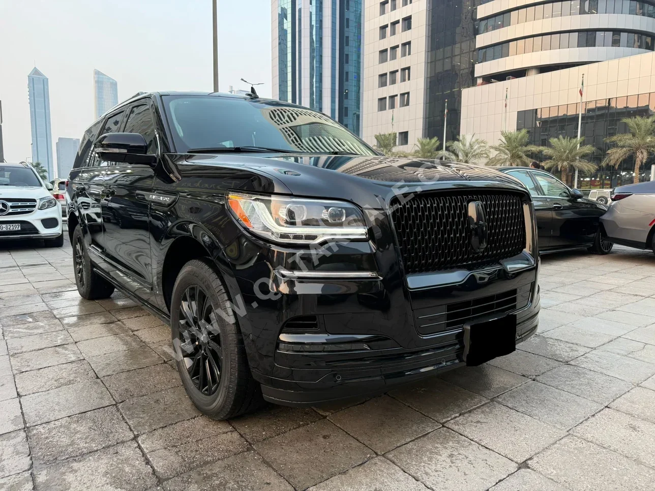 Lincoln  Navigator  2024  Automatic  0 Km  8 Cylinder  Four Wheel Drive (4WD)  SUV  Black  With Warranty