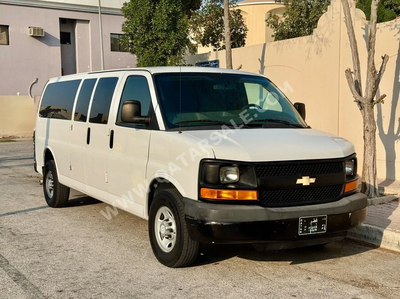 Chevrolet Express 2015 Automatic 129,000 Km 8 Cylinder Rear Wheel Drive (RWD) Van / Bus White