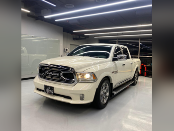 Dodge Ram 1500 Laramie 2017 Automatic 80,000 Km 8 Cylinder Four Wheel Drive (4WD) Pick Up Leather With Warranty