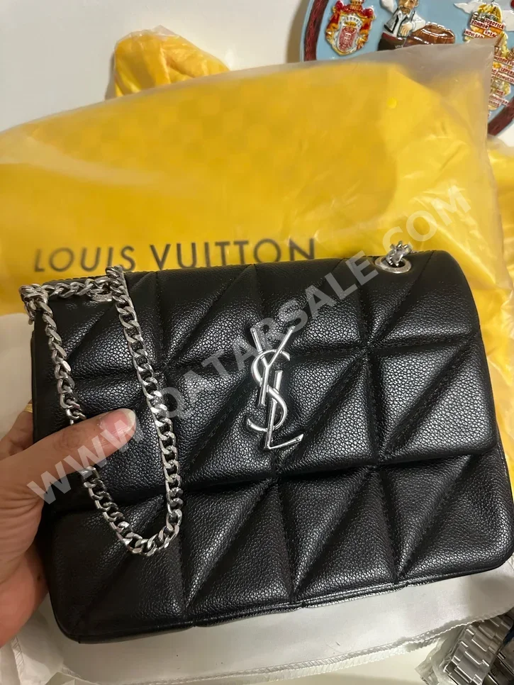 شنطة يد  - سانت لوران  - أسود  - جلد صناعي  - نسائي