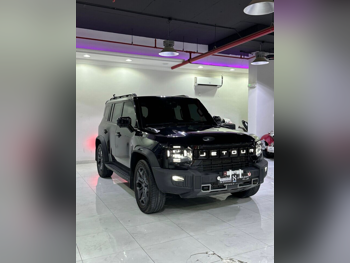 جيتور  تي 2  لكجري  2025  اوتوماتيك  62,000 كم  4 سلندر  دفع رباعي  اس يو في  أسود  تحت الضمان