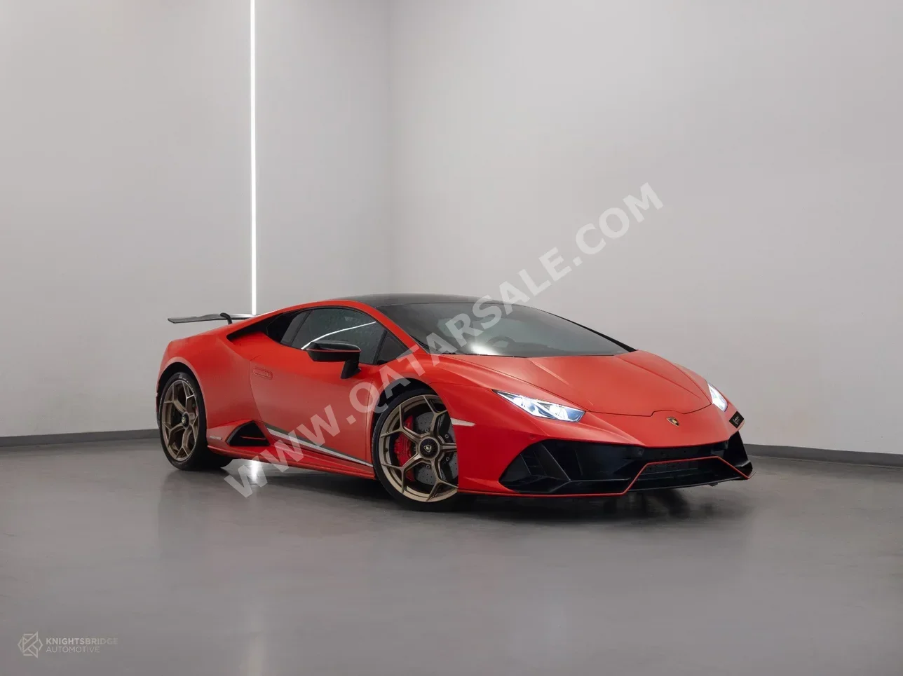 لمبرجيني  هركان  EVO  2021  اوتوماتيك  6,150 كم  10 سلندر  دفع خلفي  كوبيه \ سبورت  برتقالي