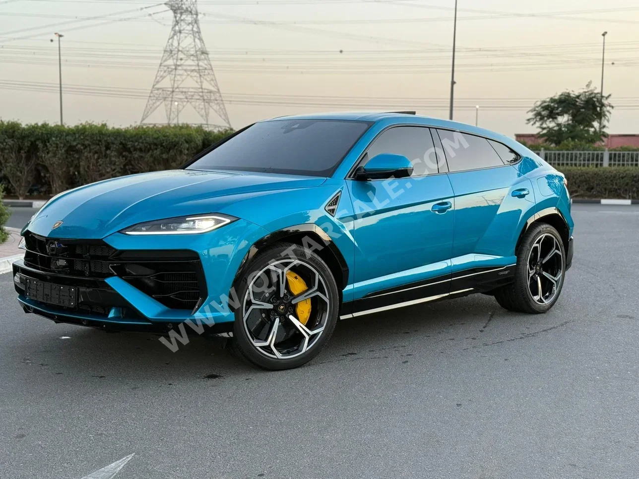 Lamborghini  Urus  SE  2025  Automatic  400 Km  8 Cylinder  Four Wheel Drive (4WD)  SUV  Blue